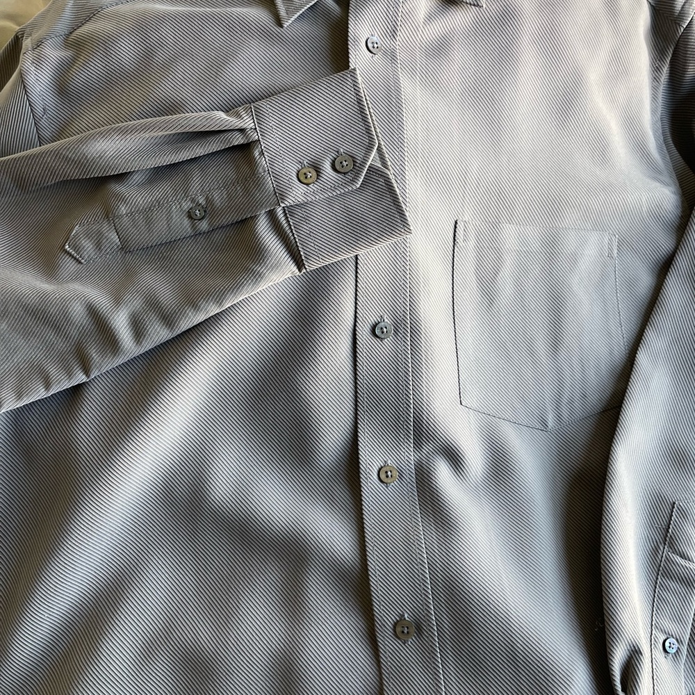 Bugatchi ribbed long sleeve dressy shirt, size Large.